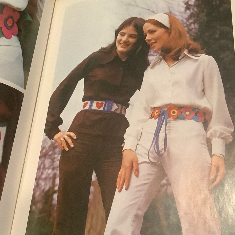 Vintage JoanFisher’s Guide to Embroidery 1973 hardcover - Picture 9 of 10